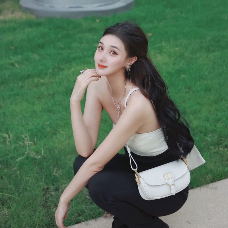 Crescent Bobby Underarm Bag
